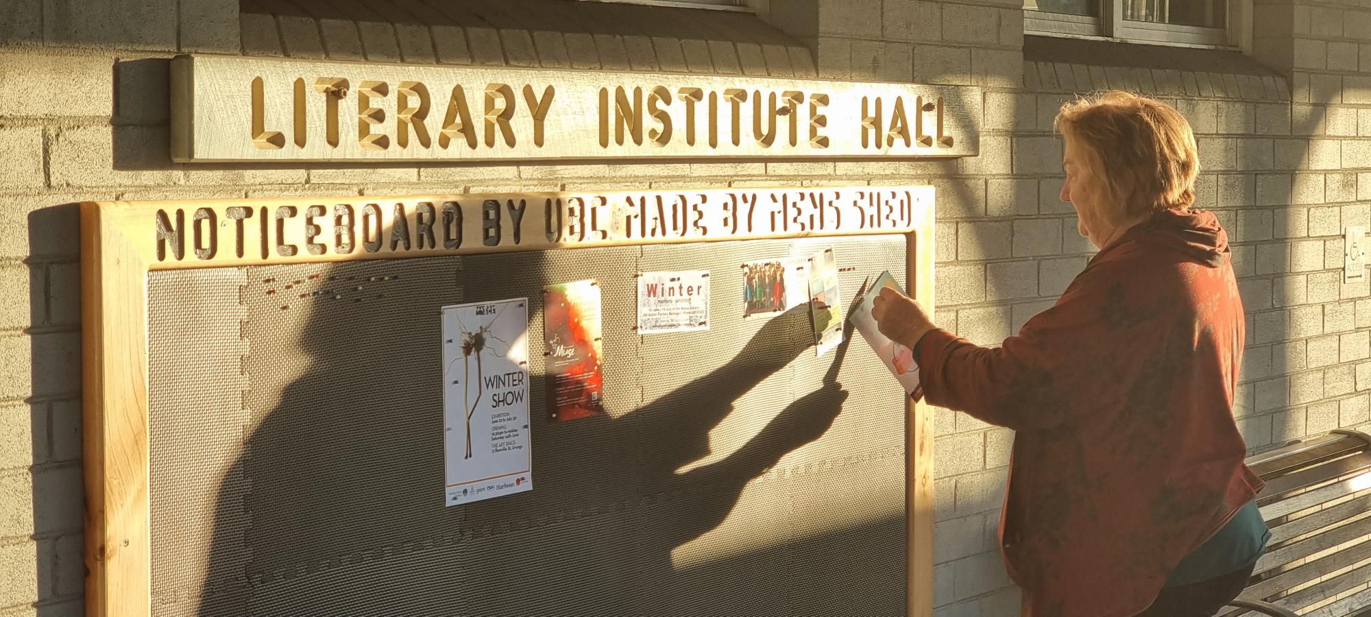 Urunga has a real notice board again!